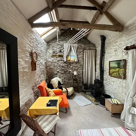 Quirky Tiny Home In York Moors Exterior photo